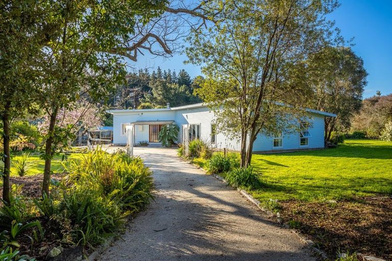 Photo of property in 147 Kina Beach Road, Tasman, Upper Moutere, 7173