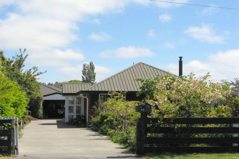 Photo of property in 39 Railway Road, Rangiora, 7400