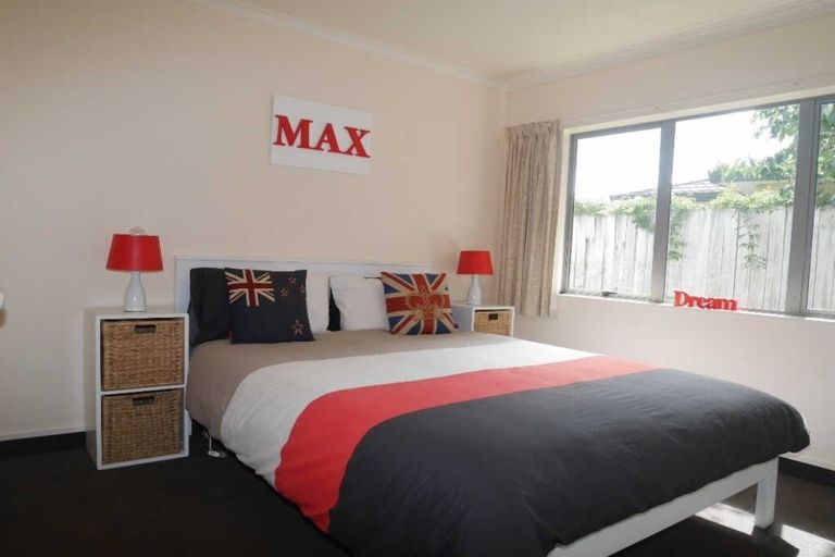 Photo of property in 151 Realm Drive, Paraparaumu, 5032