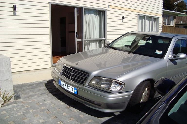 Photo of property in 81 Archers Road, Hillcrest, Auckland, 0629