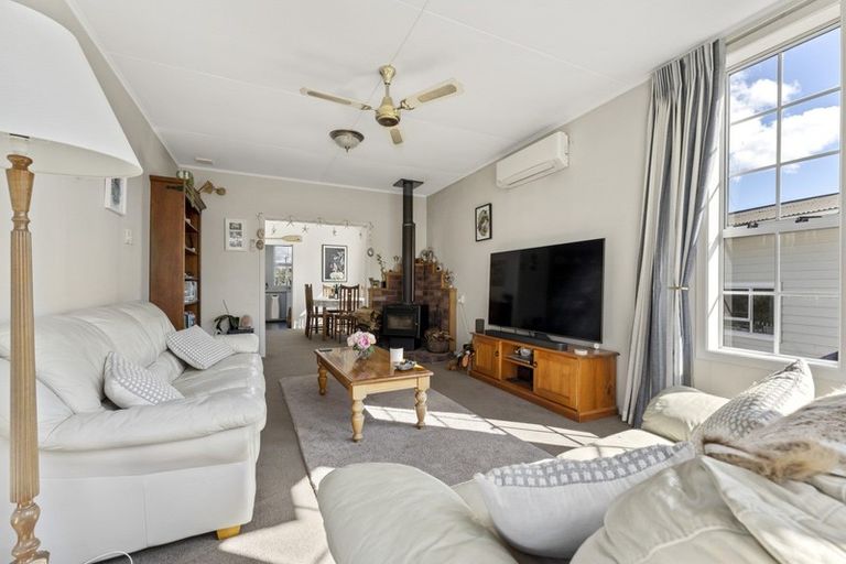 Photo of property in 37 Essex Street, Vogeltown, New Plymouth, 4310