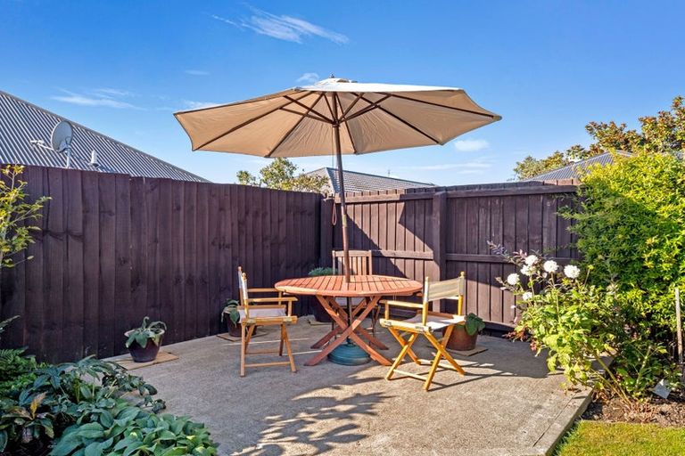 Photo of property in 16 Heathridge Place, Lincoln, 7608