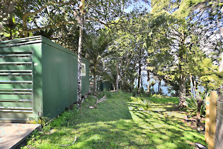 Photo of property in 10 Clinton Road, Tawharanui Peninsula, Matakana, 0986