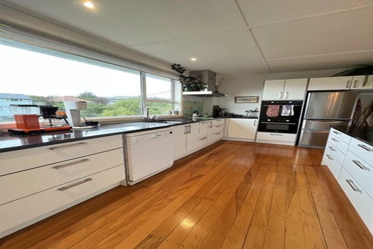 Photo of property in 26 Martin Street, Ranui, Porirua, 5024