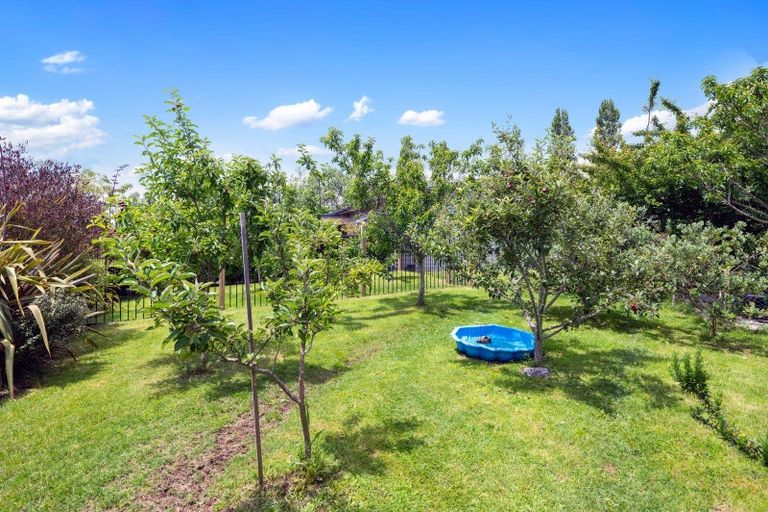 Photo of property in 98 Kinloch Road, Kinloch, Taupo, 3377