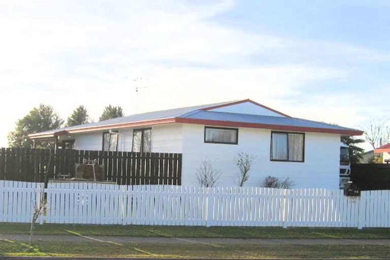 Photo of property in 76 Dominion Road, Nawton, Hamilton, 3200