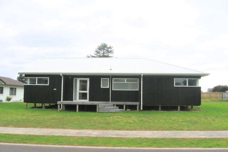 Photo of property in 105 Ake Ake Avenue, Matarangi, Whitianga, 3592