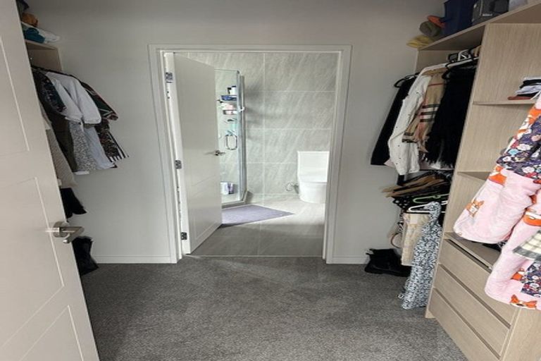 Photo of property in 3 Sispara Place, Beach Haven, Auckland, 0626