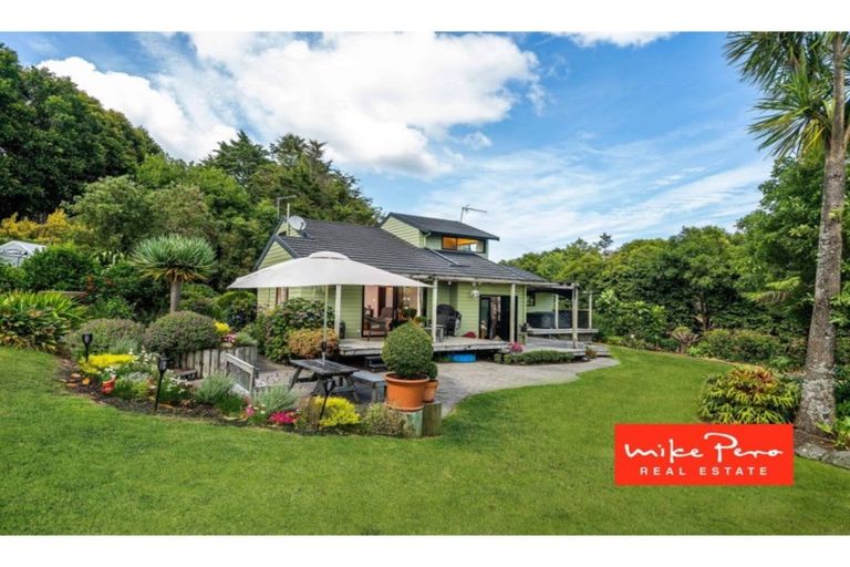 Photo of property in 168 Carter Road, Oratia, Auckland, 0604