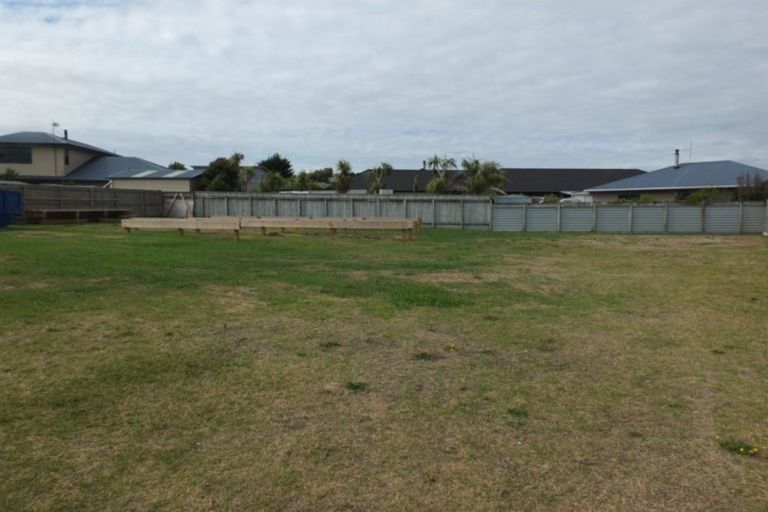 Photo of property in 8 Forbes Road, Foxton Beach, Foxton, 4815