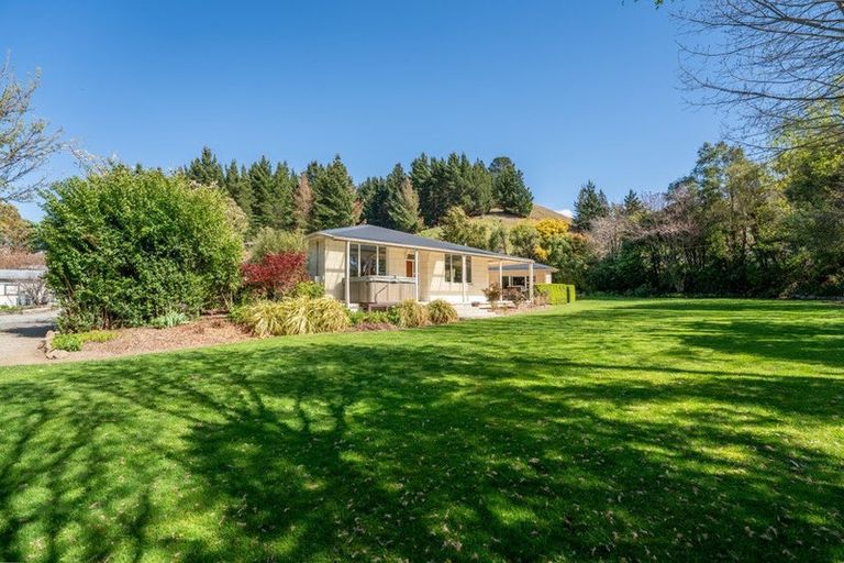 Photo of property in 16 Settlement Road, Kurow, 9435