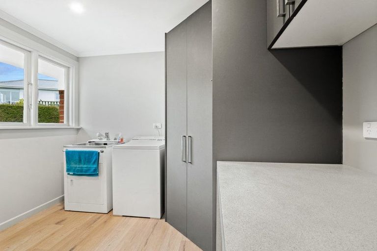 Photo of property in 1 Thomson Street, Green Island, Dunedin, 9018