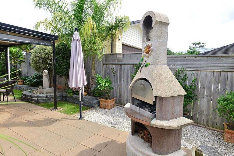 Photo of property in 12 Whares Court, Silverdale, 0932