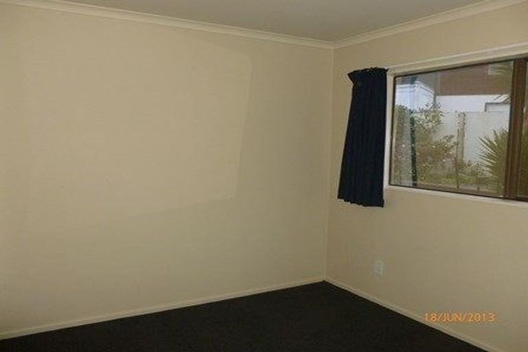 Photo of property in 30 Kinloch Place, Papakowhai, Porirua, 5024