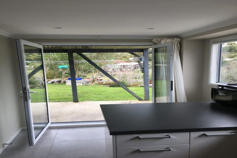 Photo of property in 52 Stillwater Crescent, Stillwater, Silverdale, 0993