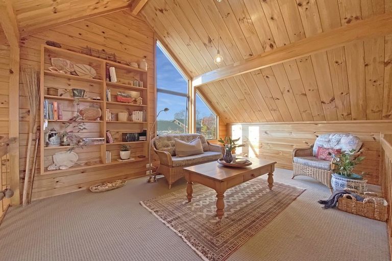 Photo of property in 3 Gareth Place, Lynmore, Rotorua, 3010