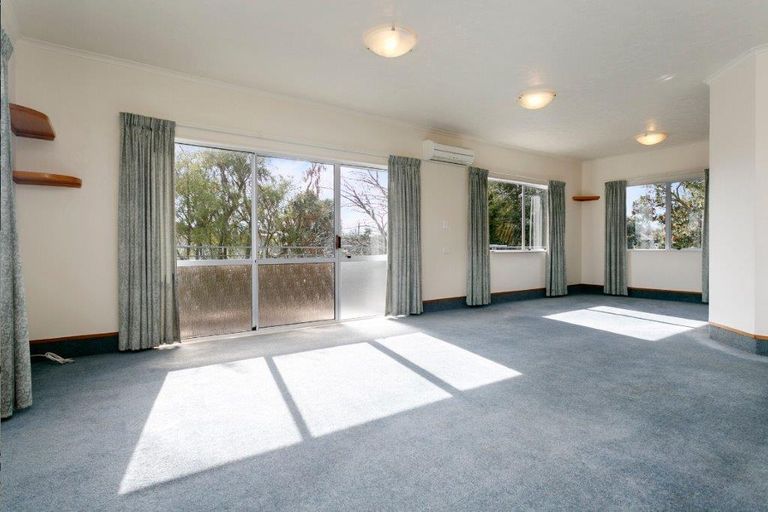 Photo of property in 2/16 Puriri Street, Hilltop, Taupo, 3330