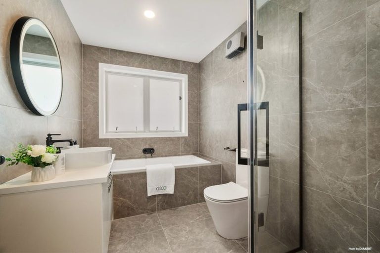 Photo of property in 47 Kewa Road, Albany Heights, Auckland, 0632