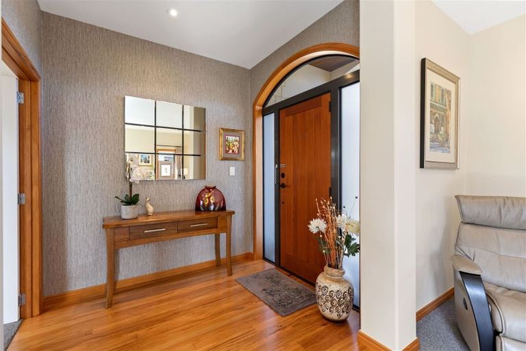 Photo of property in 19 Oreti Crescent, Papamoa Beach, Papamoa, 3118