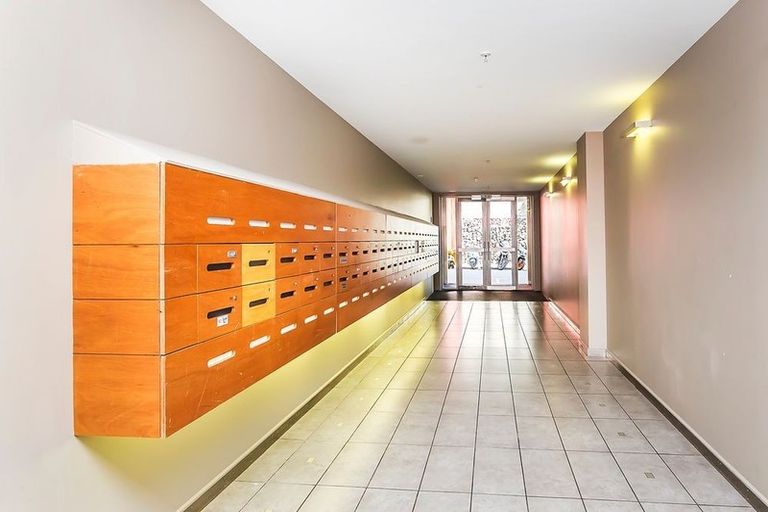 Photo of property in City Lodge Apartments, 204/115 Vivian Street, Te Aro, Wellington, 6011
