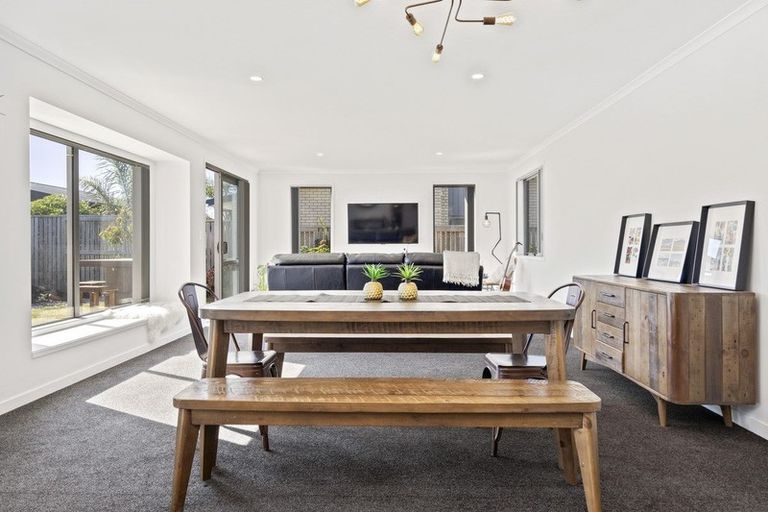 Photo of property in 38 Jarrett Terrace, Leamington, Cambridge, 3432