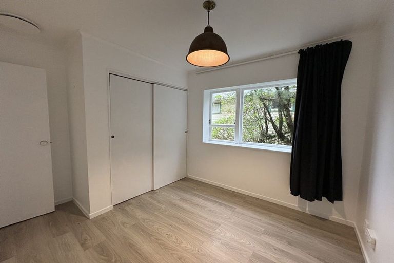 Photo of property in 72c Black Rock Road, Newlands, Wellington, 6037