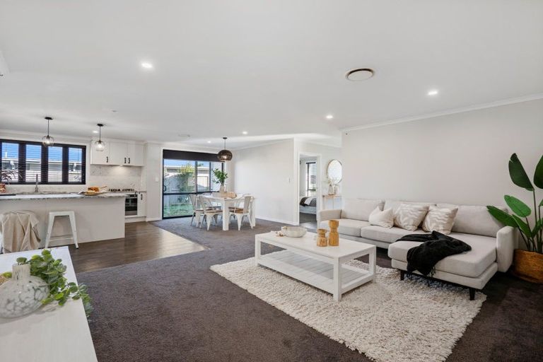 Photo of property in 82 Puhirake Crescent, Pyes Pa, Tauranga, 3112