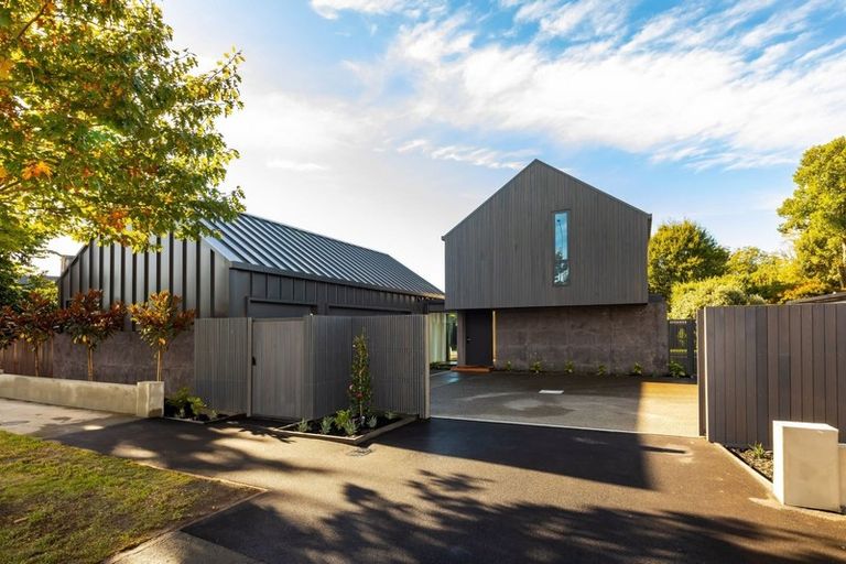 Photo of property in 86 Wairakei Road, Bryndwr, Christchurch, 8052