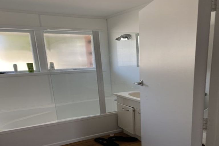 Photo of property in 1/3 Tawai Street, Trentham, Upper Hutt, 5018