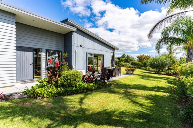 Photo of property in 64b Jack Boyd Drive, Mangawhai Heads, Kaiwaka, 0573