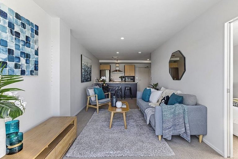 Photo of property in Bay Palms Apartments, 11/30e Bute Road, Browns Bay, Auckland, 0630