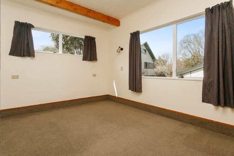 Photo of property in 2/16 Puriri Street, Hilltop, Taupo, 3330