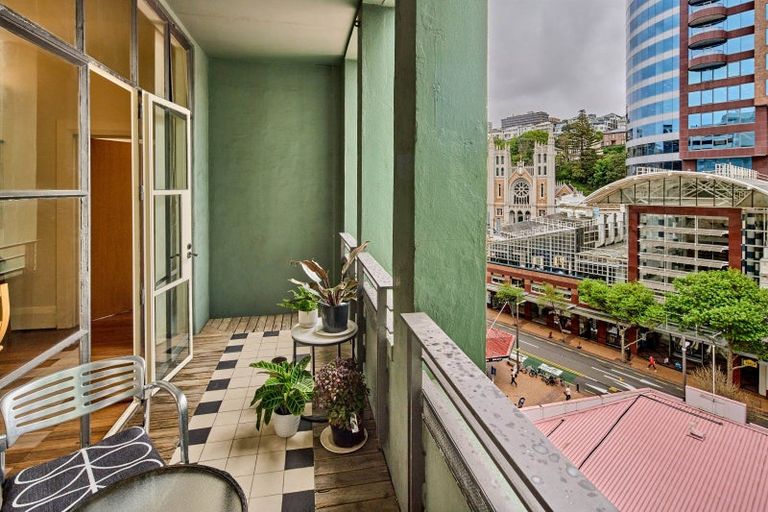 Photo of property in Dominion Apartments, 4/80 Victoria Street, Wellington Central, Wellington, 6011