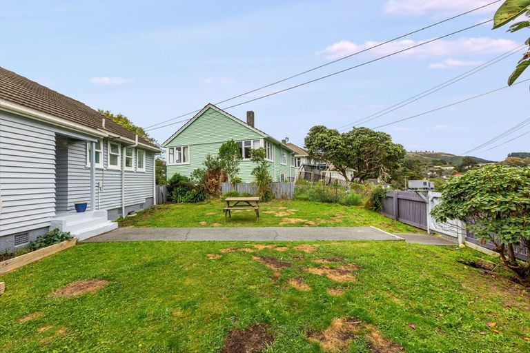 Photo of property in 11 King Crescent, Ranui, Porirua, 5024