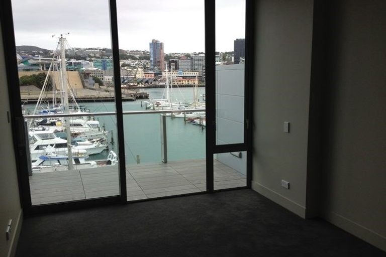 Photo of property in Clyde Quay Wharf, 3b/5 Clyde Quay Wharf, Te Aro, Wellington, 6011