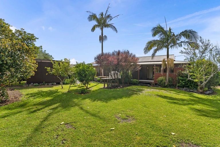 Photo of property in 13 Ferry Road, Waipu, 0510