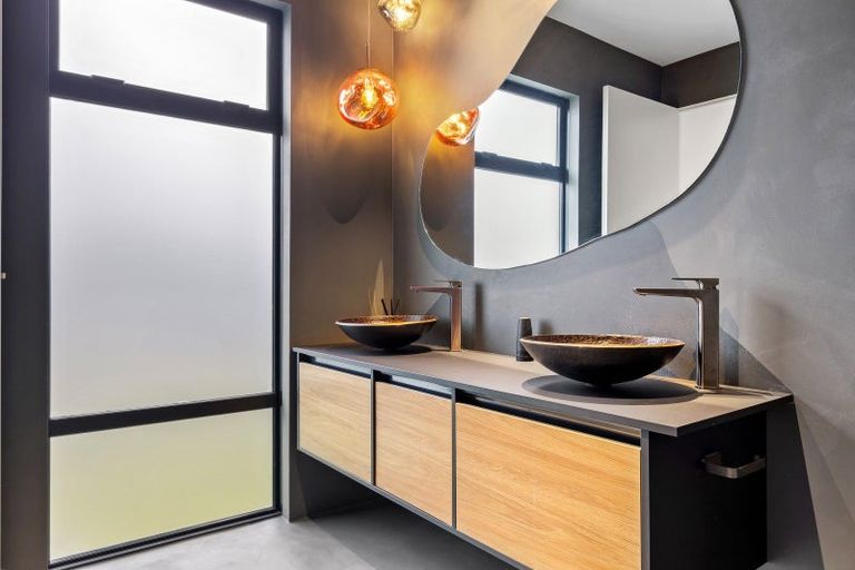 Photo of property in 12 Round Hill Rise, Cracroft, Christchurch, 8022