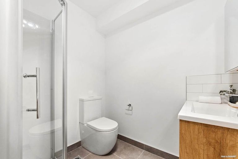 Photo of property in 14c Fortyfoot Lane, Sunnyhills, Auckland, 2010