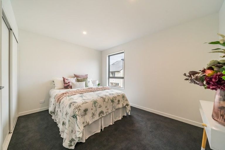 Photo of property in 44 John Street, Stokes Valley, Lower Hutt, 5019