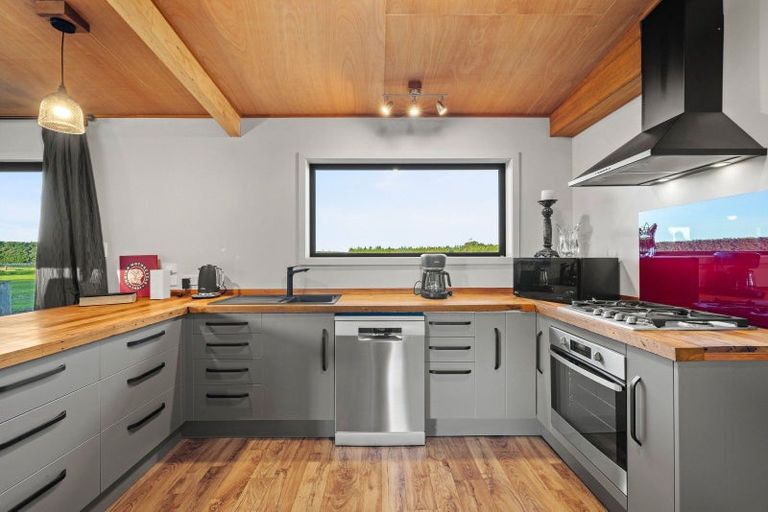 Photo of property in 1591 Thongcaster Road, Burnt Hill, Oxford, 7495