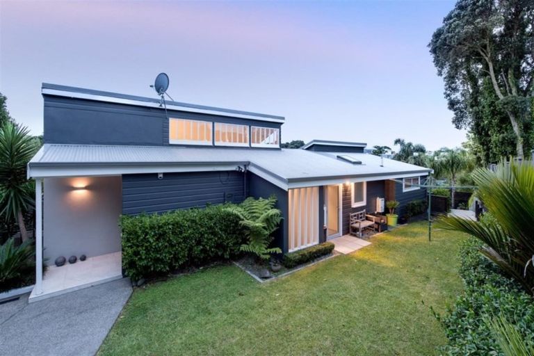 Photo of property in 104 Castor Bay Road, Castor Bay, Auckland, 0620