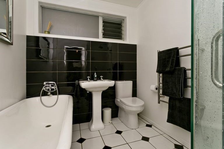 Photo of property in 3/2a Earnoch Avenue, Takapuna, Auckland, 0622