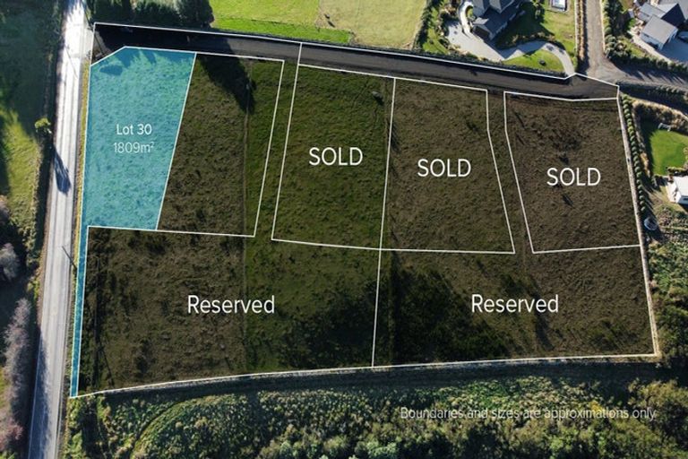 Photo of property in 2 Macleod Avenue, Halfway Bush, Dunedin, 9010