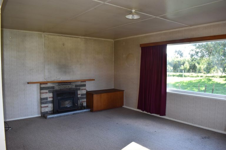 Photo of property in 37 Chester Road, Clareville, Carterton, 5791