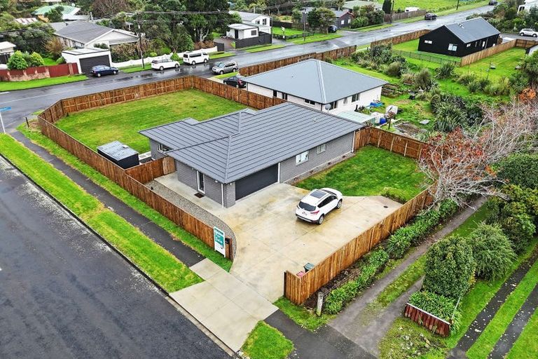 Photo of property in 35 Cumming Street, Okato, 4335