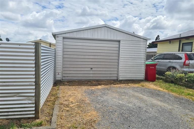 Photo of property in 5b Pollen Crescent, Melville, Hamilton, 3206