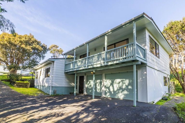 Photo of property in 10 Campion Road, Waikanae Beach, Waikanae, 5036