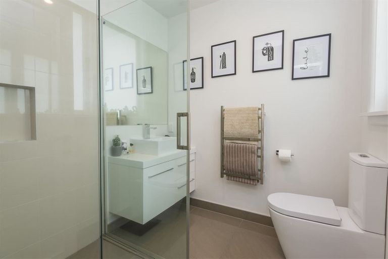 Photo of property in 98 Hamilton Avenue, Ilam, Christchurch, 8041