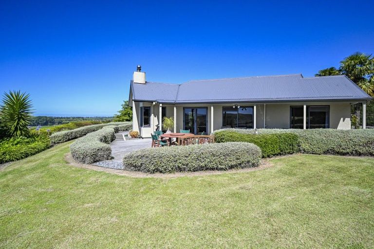 Photo of property in 208 Breckenridge Road, Puketapu, Napier, 4183