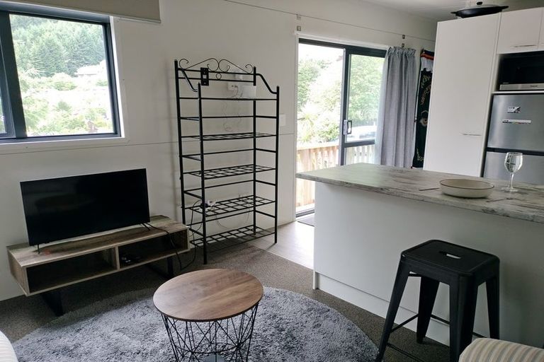 Photo of property in 26 Mackinnon Terrace, Sunshine Bay, Queenstown, 9300